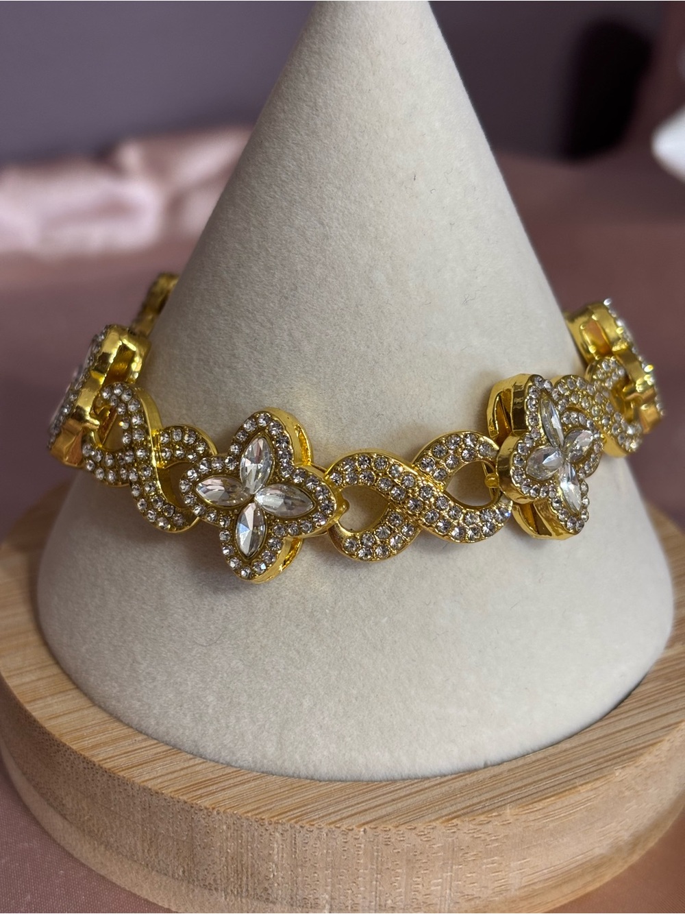 Gold Crystal Flower Link Bracelet - Elegant Women's Jewelry